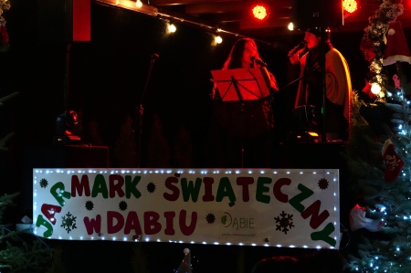 Jarmark świąteczny w Dąbiu